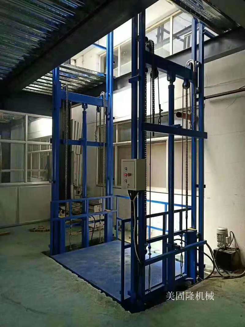成都室内导轨式升降机厂家