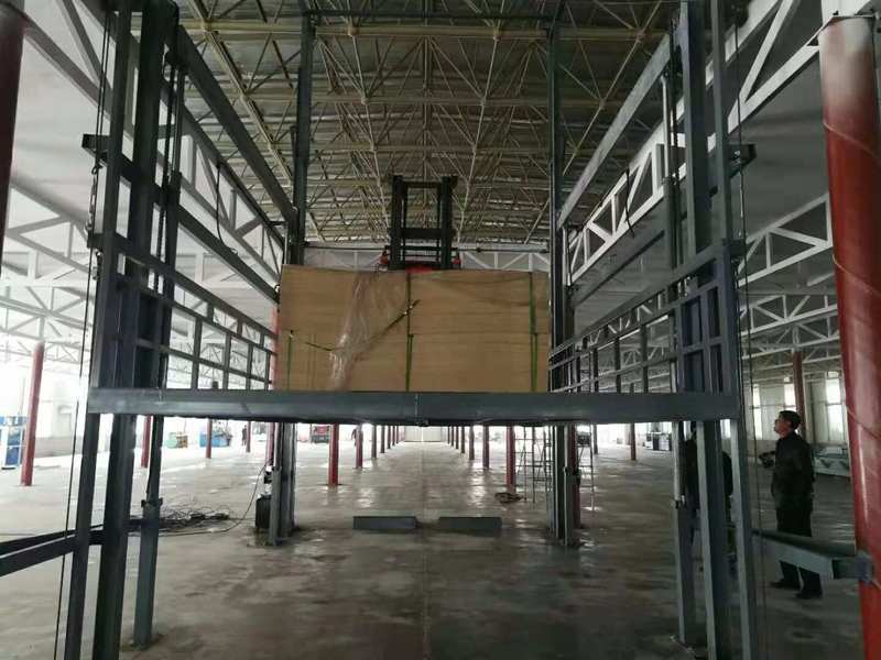 成都大吨位升降货梯